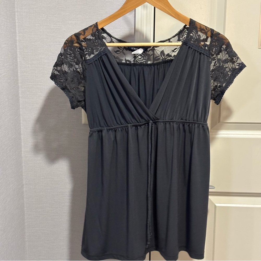 Chic Black Lace Women's Blouse lg